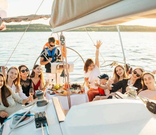 Ce sa porti pe o barca – Indiferent daca esti pe un super iaht sau pe un dinghy